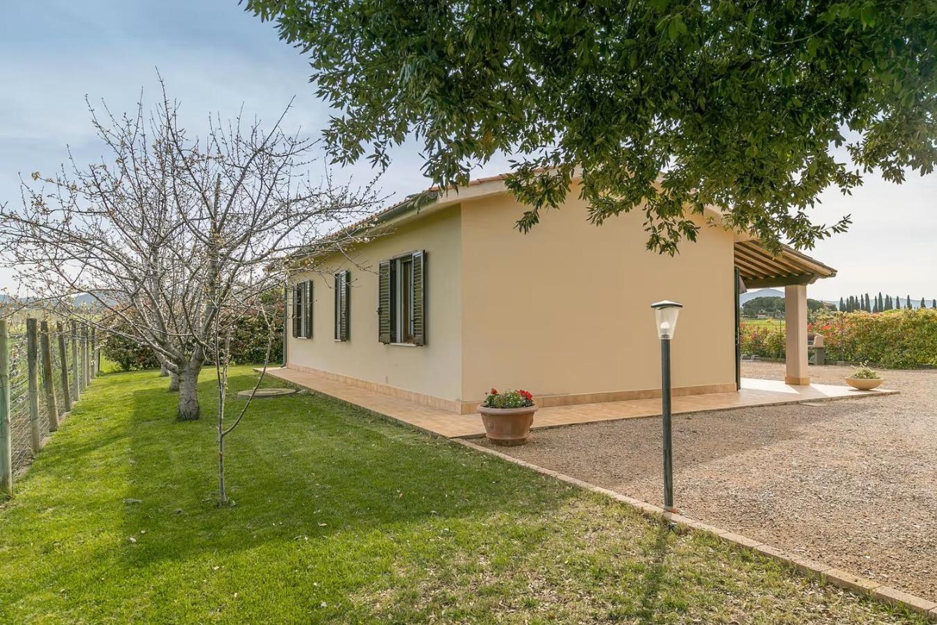 Agriturismo I Debbi بيبونا المظهر الخارجي الصورة